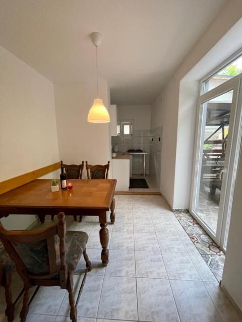 Boni Apartman Мишкольц Экстерьер фото