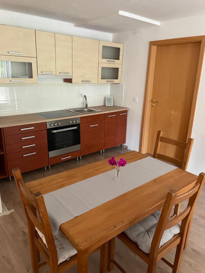 Boni Apartman Мишкольц Экстерьер фото